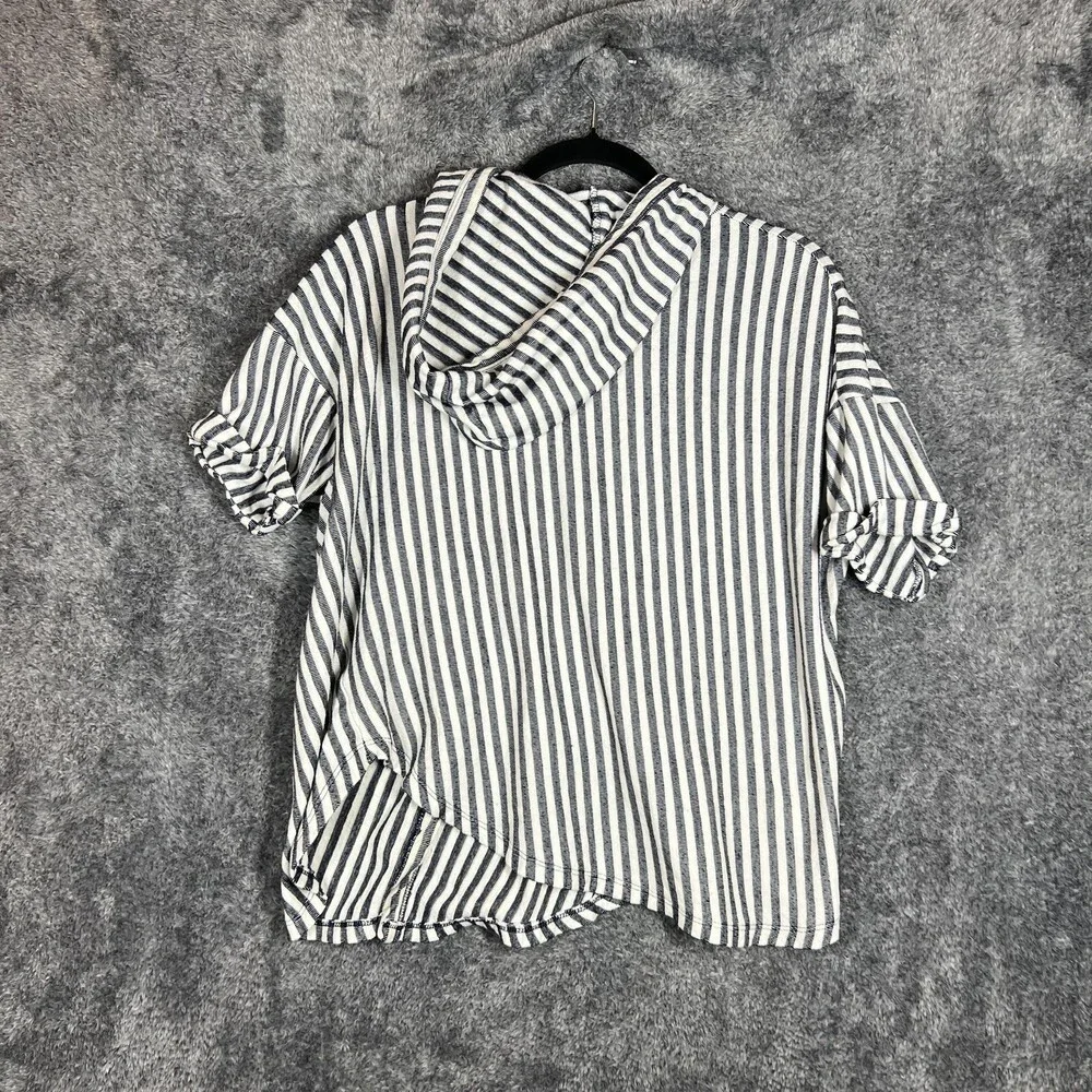 BKE shirt womens
